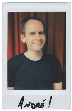 André